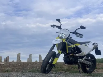 husqvarna 701 supermoto