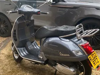 piaggio vespa gts 300 touring abs scooter petrol cvt euro 5 (24 ps) 278 cc