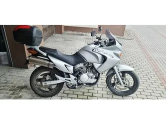 honda varadero 125 sprzedam lub zamienię na auto zamiana na auto kajkowo