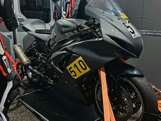 suzuki gsxr600 l1