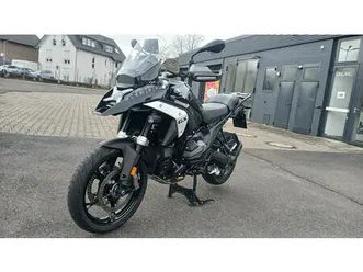 bmw r 1300gs triple black