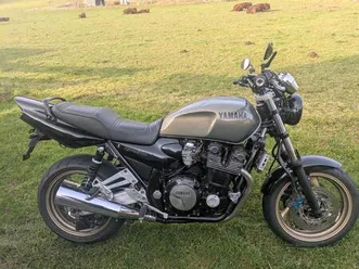 yamaha xjr 1300