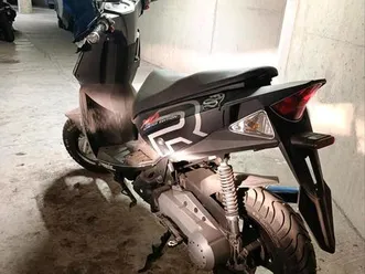 roller 50km/h - generic xor 50 - !defekt! *an bastler*