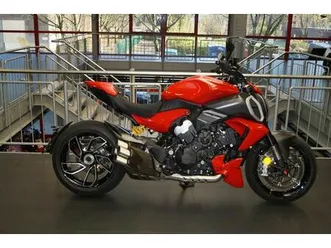 ducati diavel v4 +4 carbon extras +4 extras **1a top**