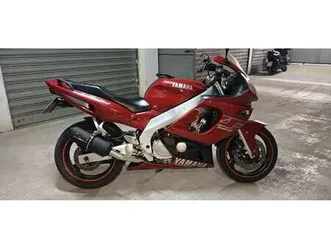 yamaha yzf-r6 rosso