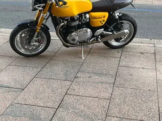 triumph thruxton r