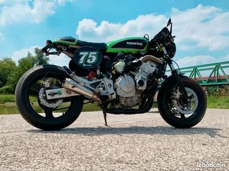 café racer 600 hornet