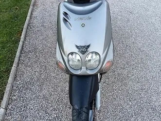 scooter moto yamaha mbk néo's