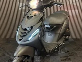 piaggio zip 4t 3v 2021 brom full option mat zwart — scooters | piaggio — marktplaats