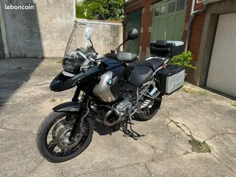 urgent - 1200 gs triple black comme neuve
