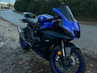 yamaha r7 a2