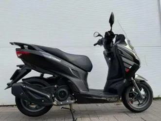 aprilia sxr 50 45km eindjaar deal — scooters | aprilia — marktplaats