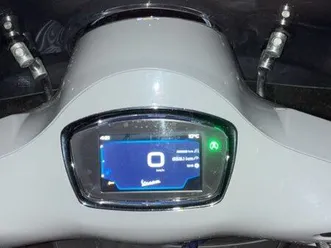 vespa gts 125 supertech 2019 - start & stop - gris nardo