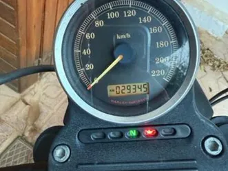 harley davidson - 883 iron