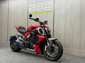 ducati diavel v4 1158 ducati quick shift euro 5 1158 cc