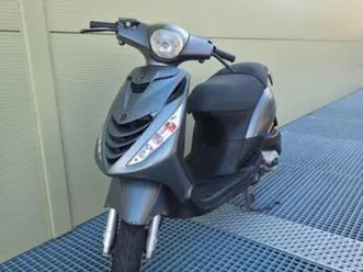 piaggio zip • rijdt goed 2017 — scooters | kymco — marktplaats