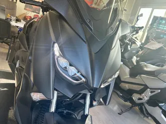 yamaha x-max 400i abs/tc/led 04.2018г. →