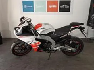 aprilia rs4 125 rs 125 e5+ kingsnake white