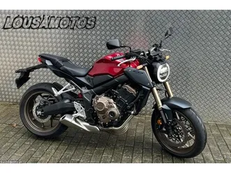 honda cb650r- vermelha - 2023