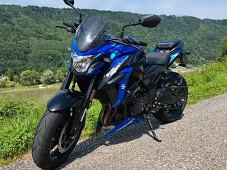 suzuki gsx s