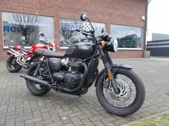 triumph bonneville t120 black 1.hand