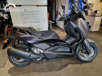yamaha x-max 300 tech max skladem + 3 roky záruka