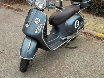 ② vespa gts300ie