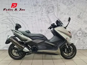 ② yamaha tmax 530 (année de construction 2016)