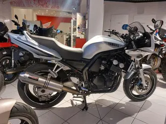 yamaha fzs 600 fazer
