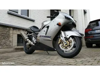 magnifique kawazaki ninja zx-12r