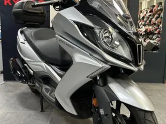 kymco downtown 350 abs 2024 350 cm3 | scooter | 6 000 km | gris | 74000 annecy