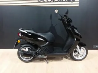 peugeot kisbee 50 4t 2023 50 cm3 | scooter | 12 806 km | noir | 22100 quevert