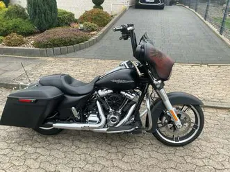 harley-davidson street glide