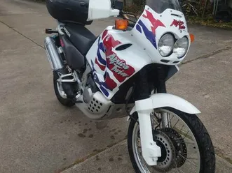 honda africa twin 750 xrv