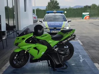 kawasaki zxr kawasaki zx-10r - 2006 г. / 1000 cc/ 175 к.с. →