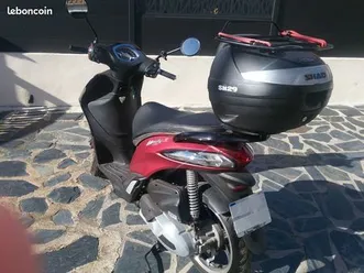 scooter piaggio 125