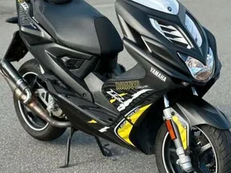 ② ??? yamaha aerox nitro naked classe a