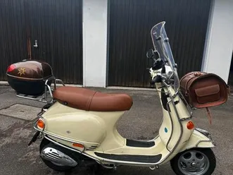 vespa et 4 sondermodell mit original ledertasche