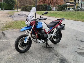 moto guzzi v85 tt evocative graphics