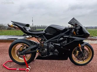 triumph daytona piste
