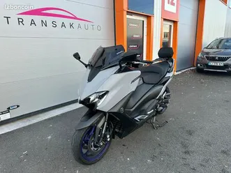 yahama xp t-max 560 *ligne akrapovic / dosseret / bulle courte