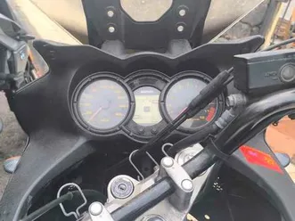 suzuki - v strom 650.