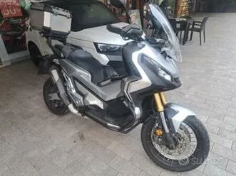 honda x-adv 750 2018 permuta garanzia finanziament