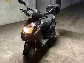 scooteur piaggo typhoon 50 2t
