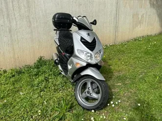 scooter peugeot