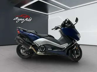 yamaha tmax 530 dx scarico akrapovic grigio