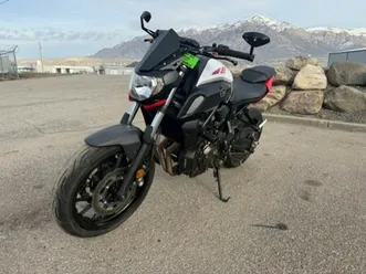 2018 yamaha mt-07 07