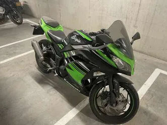 kawasaki ninja 300 abs zwart