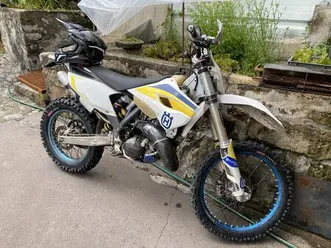 troco husqvarna 125 te troco por tdi moto 4 ou xf braga (maximinos, sé e cividade)