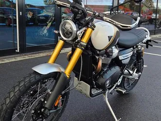 triumph scrambler 1200 xe zweifarbig